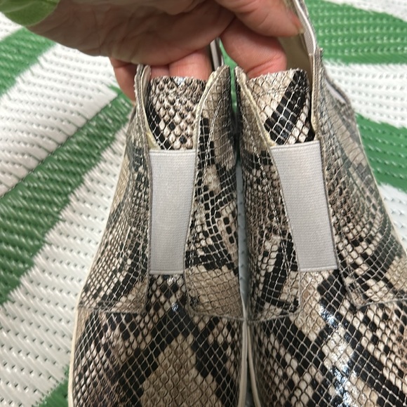 Coconuts by Matisse Snake skin slip on sneakers - Picture 4 of 5